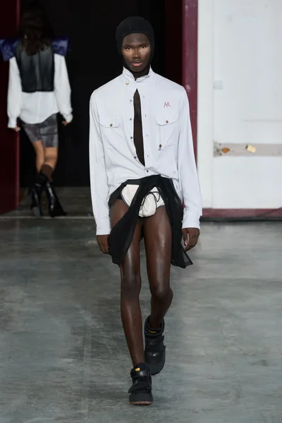 Look 8